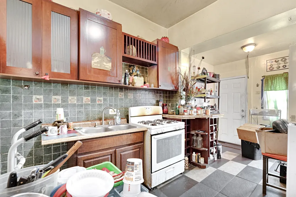 1935 South Christiana Avenue Chicago IL 60623