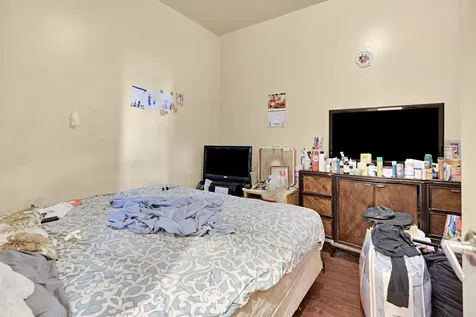 1935 South Christiana Avenue Chicago IL 60623