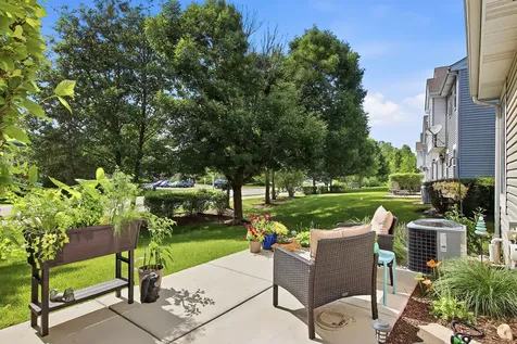 32492 North Rushmore Avenue Lakemoor IL 60051