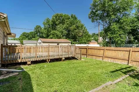 1809 Jonathan Avenue Rockford IL 61103