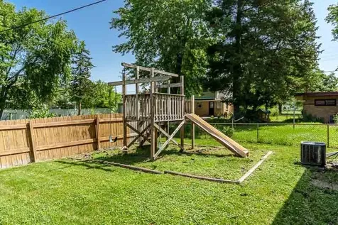 1809 Jonathan Avenue Rockford IL 61103