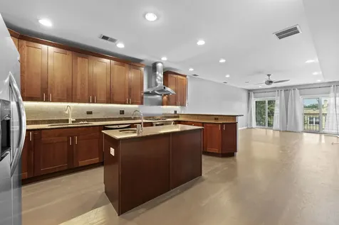1523 North Ashland Avenue Chicago IL 60622