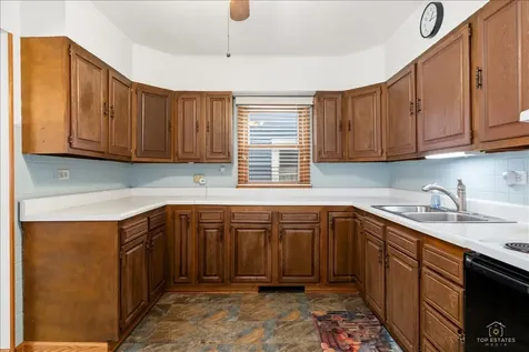 2212 West Street River Grove IL 60171