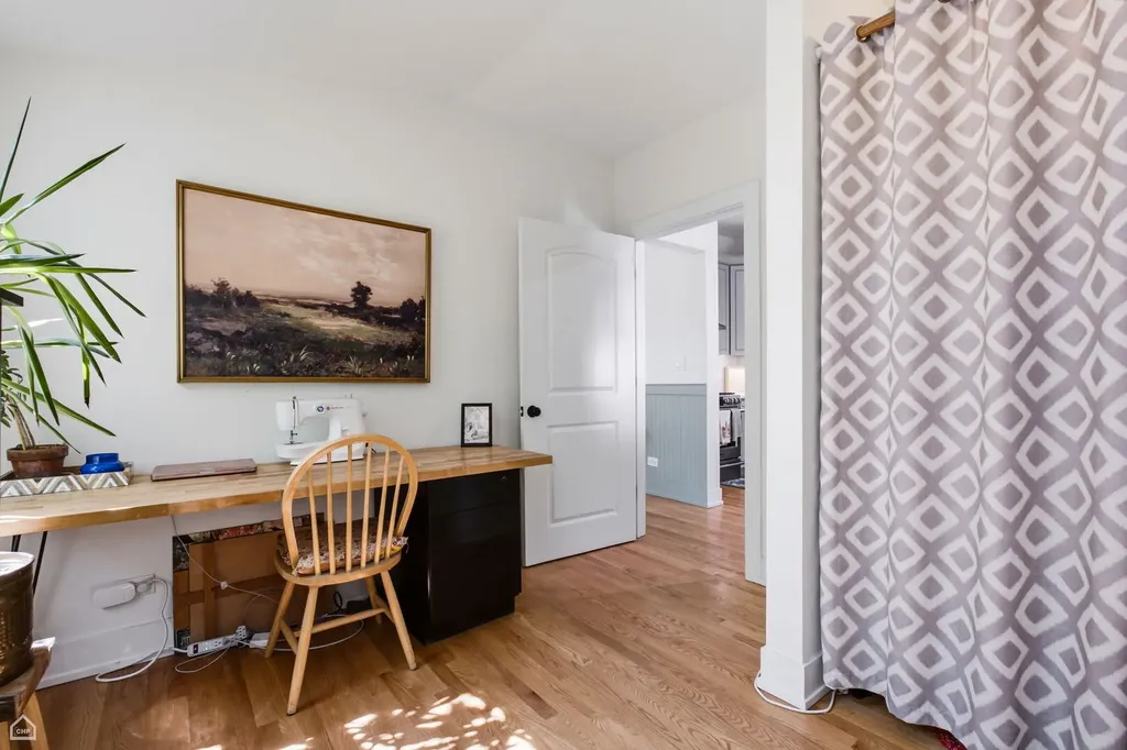 3038 West Diversey Avenue Chicago IL 60647
