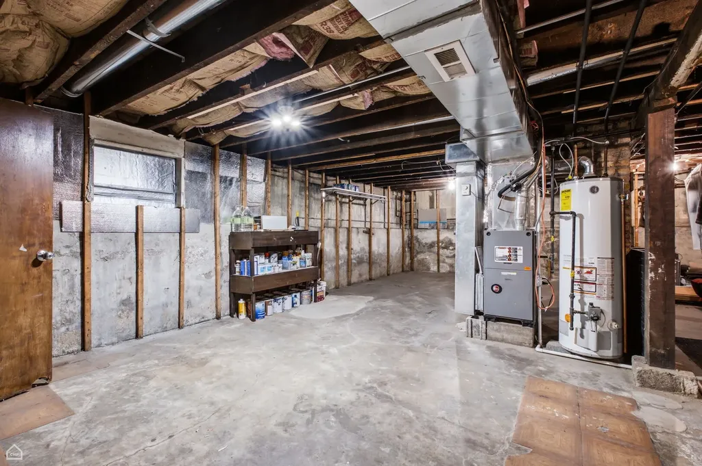 3038 West Diversey Avenue Chicago IL 60647