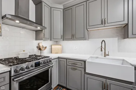 3038 West Diversey Avenue Chicago IL 60647