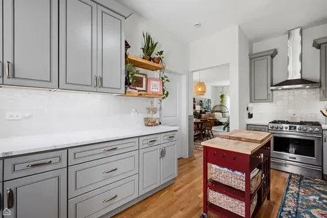 3038 West Diversey Avenue Chicago IL 60647