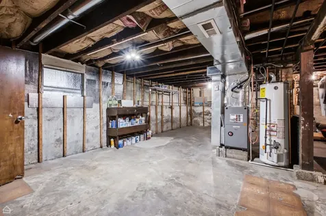 3038 West Diversey Avenue Chicago IL 60647
