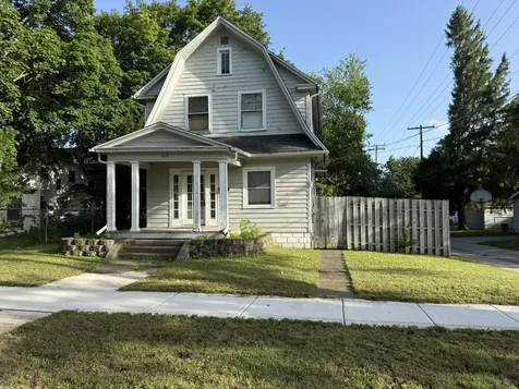 612 Ellis Avenue Rockford IL 61103