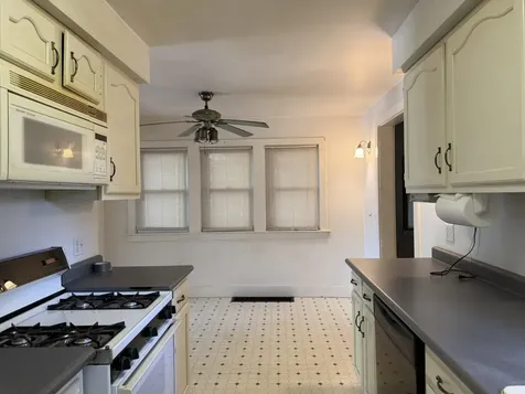 612 Ellis Avenue Rockford IL 61103