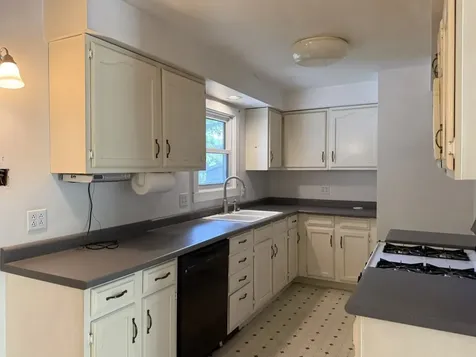 612 Ellis Avenue Rockford IL 61103