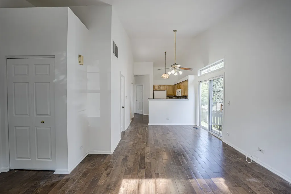 2884 Cedar Glade Drive Naperville IL 60564