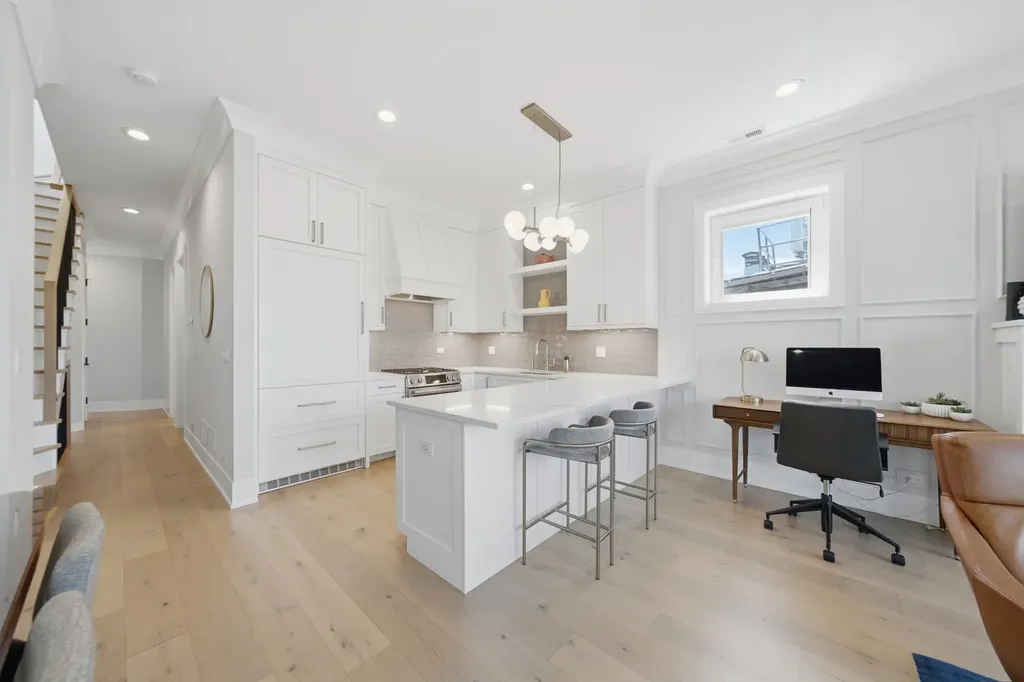 1145 West Addison Street Chicago IL 60613