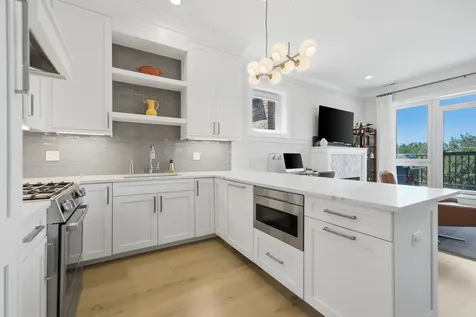 1145 West Addison Street Chicago IL 60613