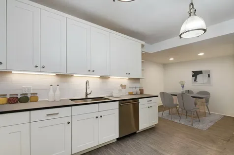 202 East Walton Place Chicago IL 60611