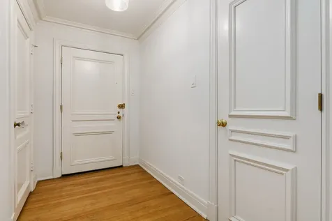 202 East Walton Place Chicago IL 60611