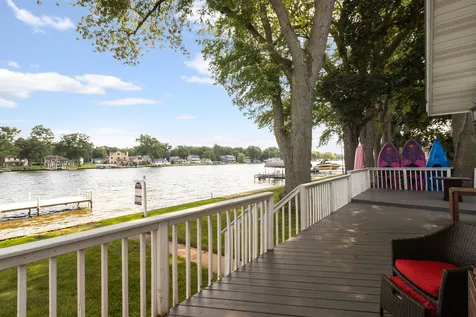 1501 Sunnyside Beach Drive Mchenry IL 60051