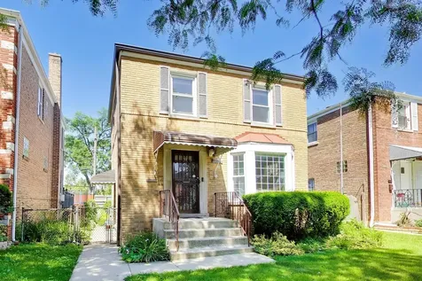 6028 North Whipple Street N Chicago IL 60659
