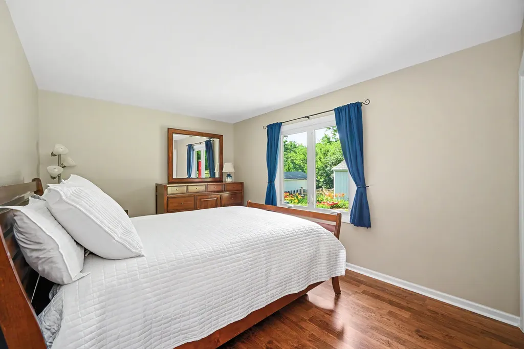 21W715 Glen Valley Drive Glen Ellyn IL 60137