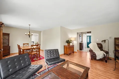 21W715 Glen Valley Drive Glen Ellyn IL 60137