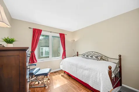 21W715 Glen Valley Drive Glen Ellyn IL 60137