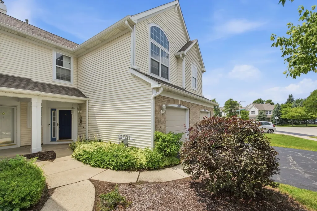 3069 Autumn Lake Drive Aurora IL 60504
