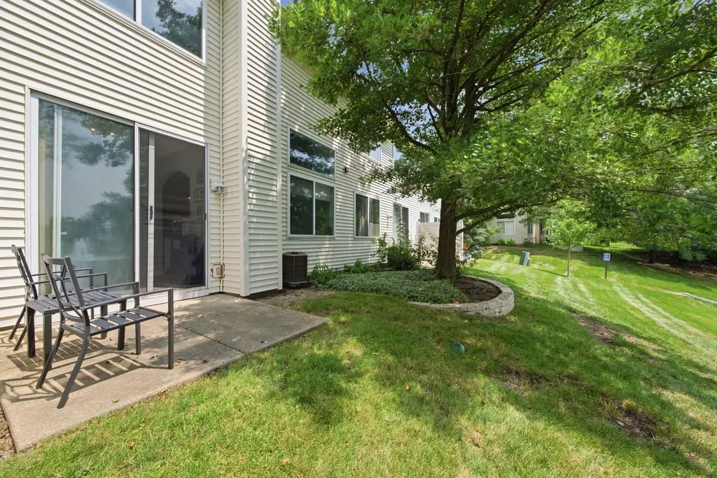 3069 Autumn Lake Drive Aurora IL 60504