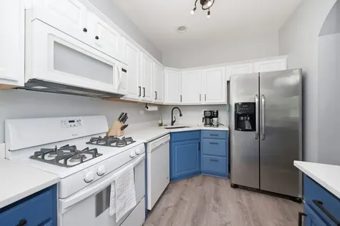 3069 Autumn Lake Drive Aurora IL 60504