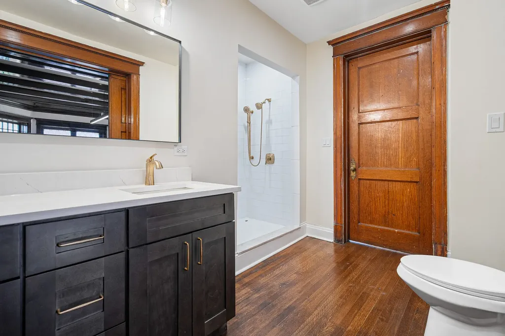 4541 South Forrestville Avenue Chicago IL 60653