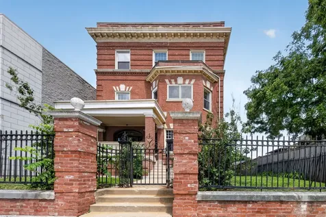 4541 South Forrestville Avenue Chicago IL 60653