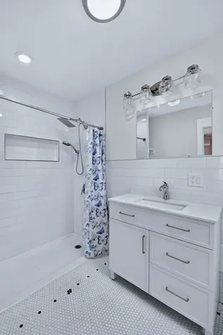 4541 South Forrestville Avenue Chicago IL 60653
