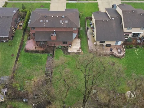 312 Brookdale Drive Bloomingdale IL 60108