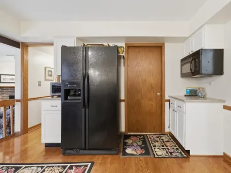 312 Brookdale Drive Bloomingdale IL 60108