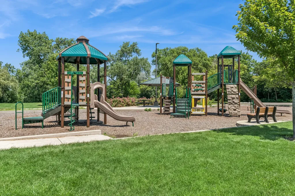 9 Morningside Drive Roselle IL 60172