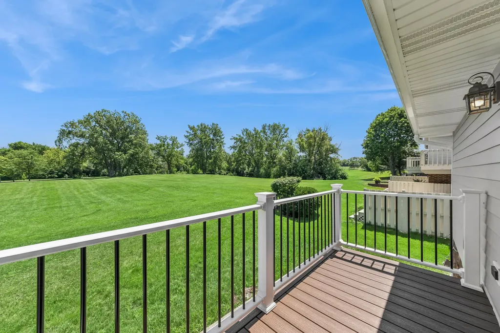 9 Morningside Drive Roselle IL 60172