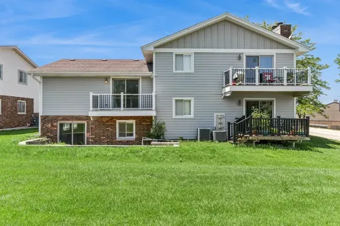 9 Morningside Drive Roselle IL 60172