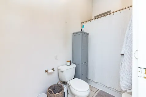 1350 North Wolcott Avenue Chicago IL 60622