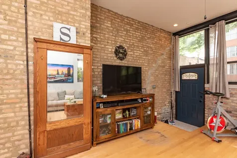 1350 North Wolcott Avenue Chicago IL 60622