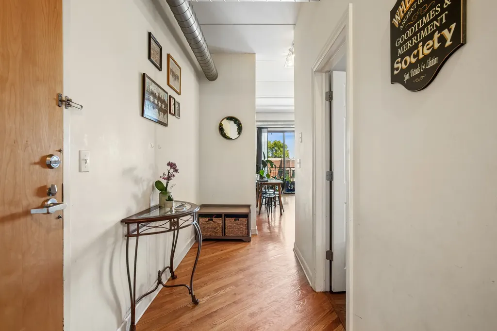 3125 West Fullerton Avenue Chicago IL 60647