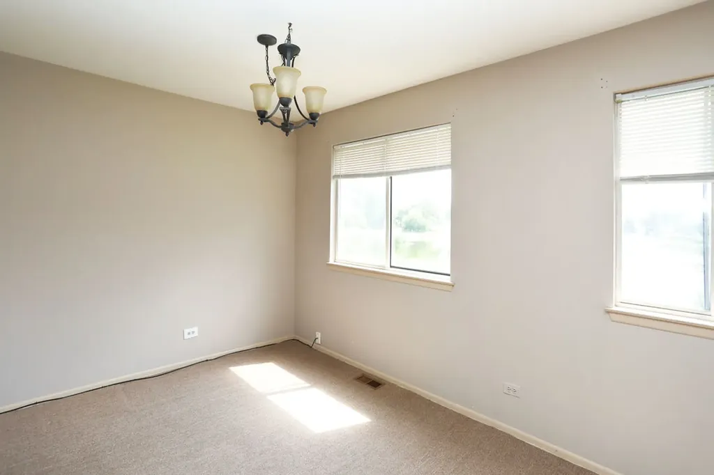 1 Trails Drive Schaumburg IL 60194