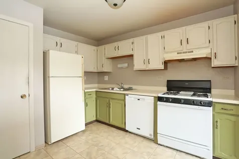 1 Trails Drive Schaumburg IL 60194