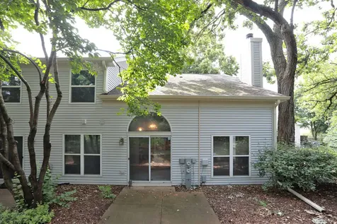 704 Shady Oaks Court Elgin IL 60120