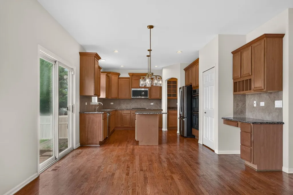 16055 Selfridge Circle Plainfield IL 60586
