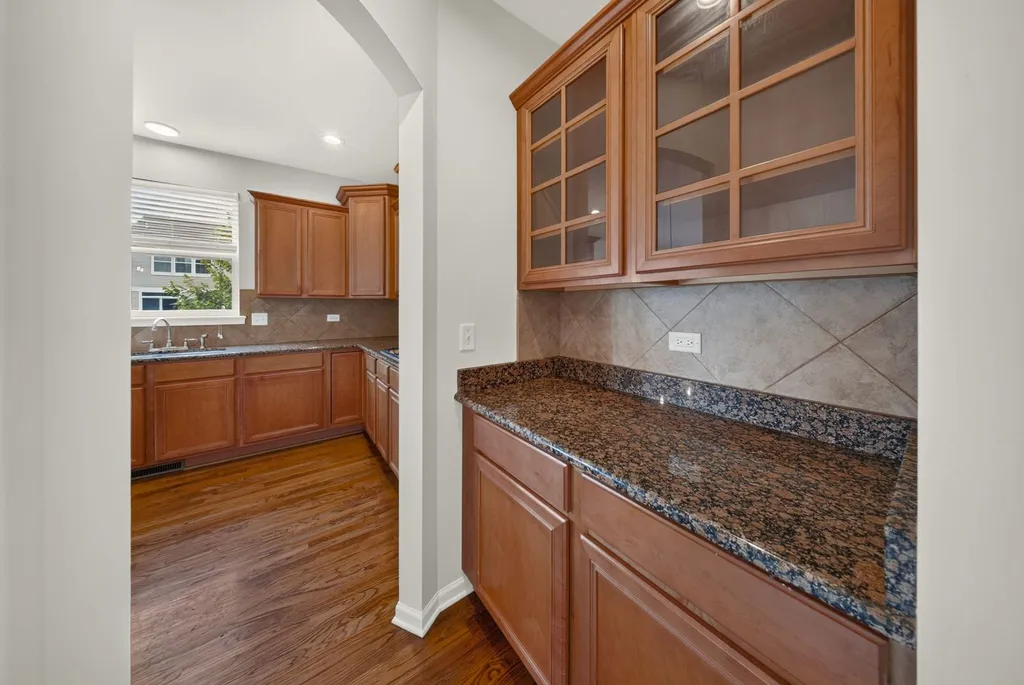 16055 Selfridge Circle Plainfield IL 60586