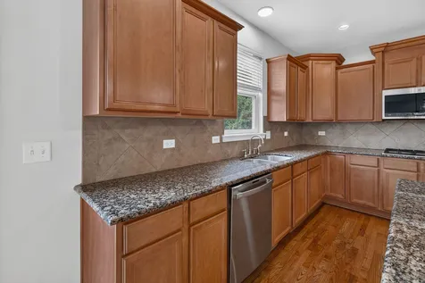 16055 Selfridge Circle Plainfield IL 60586