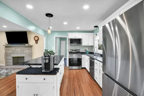 601 West Woodyard Avenue Ridge Farm IL 61870