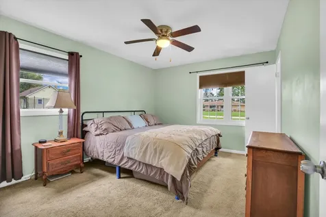 601 West Woodyard Avenue Ridge Farm IL 61870