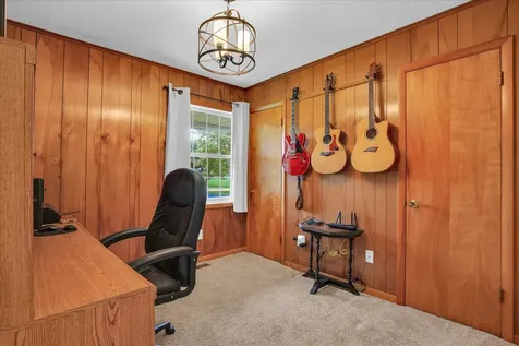 601 West Woodyard Avenue Ridge Farm IL 61870