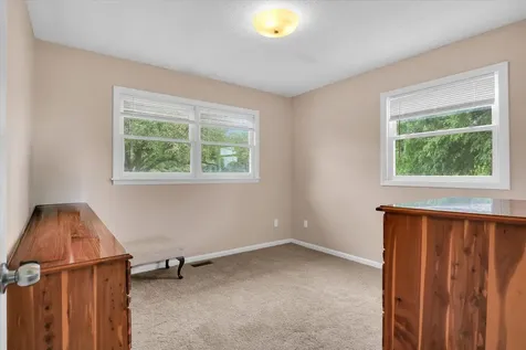 601 West Woodyard Avenue Ridge Farm IL 61870