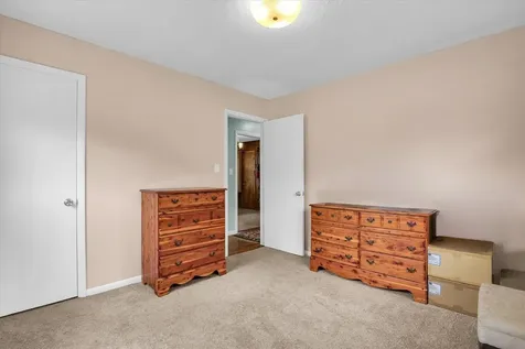601 West Woodyard Avenue Ridge Farm IL 61870